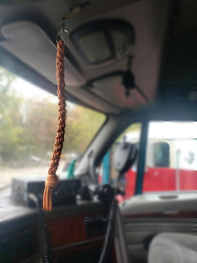 Our custom air horn pull cords are created using high quality made in the USA Paracord. 